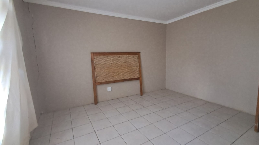 4 Bedroom Property for Sale in Roodewal Free State